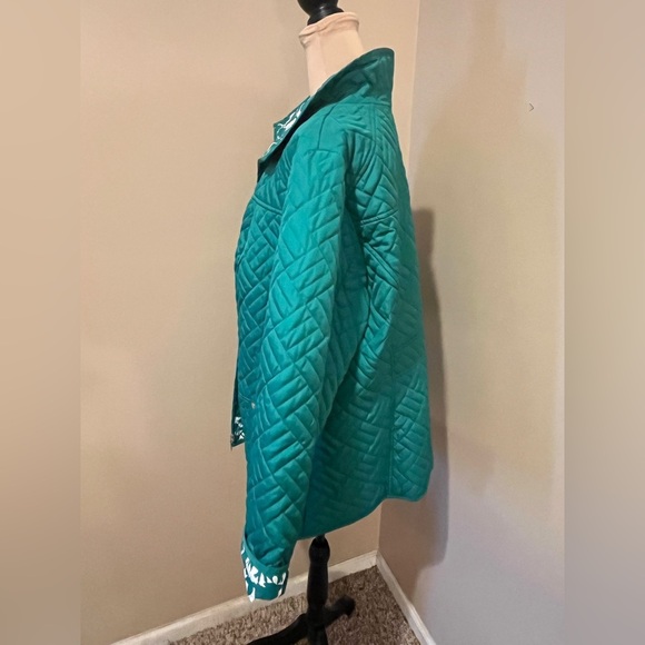 Susan Graver Kelly Green Quilted Packable Jacket with carry bag, size 1X - Picture 4 of 13